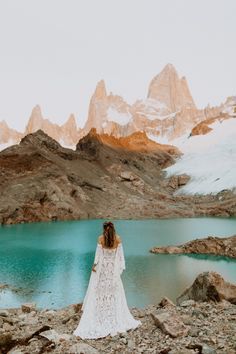 This bride didn't let a little hiking get in her way of rocking a gorgeous Rue De Seine gown for her adventurous elopement | Image by Anni Graham  This bride didn't let a little hiking get in her way of rocking a gorgeous Rue De Seine gown for her adventurous elopement | Image by Anni Graham Patagonia Elopement, Fantastical Wedding, Anni Graham, Romance Inspiration, Sunrise Hike, Weddings Beach, Adventurous Elopement, Dresses Winter, Small Weddings