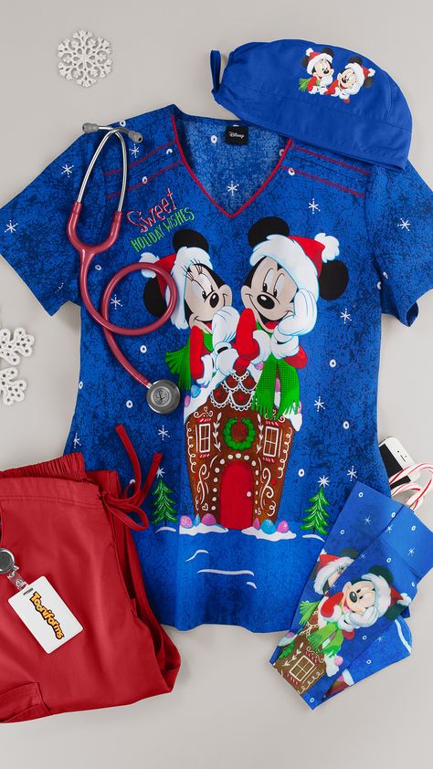 'Tis the season for cute prints! Winter Scrubs, Fun Scrubs, Holiday Scrubs, Christmas Scrubs, Tom Y Jerry, Winter Treats, Uniform Advantage, Turquoise Print, Black Princess