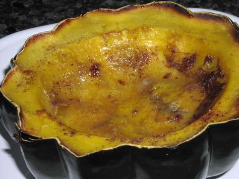 Baked Acorn Squash With Spicy Maple Syrup Squash On The Grill, Grilled Acorn Squash, Spicy Maple Syrup, Maple Syrup Recipe, Acorn Squash Recipe, Grilled Squash, Maple Syrup Recipes, Acorn Squash Recipes, Low Cholesterol Recipes