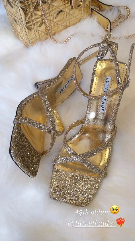 Gold Gold Sparkly Heels Prom, Sweet 16 Venues, Gold Sparkly Shoes, Gold Sparkly Heels, Formal Heels, Insole Design, Sparkly Heels, Gold Shoes, Dress Inspo