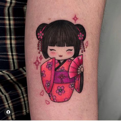 Mini Japanese Tattoo, Japanese Doll Tattoo, Small Geisha Tattoo, Simple Geisha Tattoo, China Doll Tattoo, Origami Tattoos, Kimono Tattoo, Japanese Lady Tattoo, Geisha Fan Tattoo