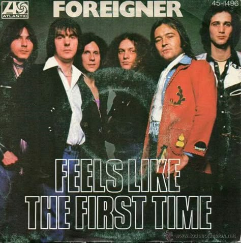 Foreigner Foreigner Band, Lou Gramm, 1970s Music, Mick Jones, Iconic Album Covers, Musica Rock, Chuck Berry, Band Pictures, Rock Groups