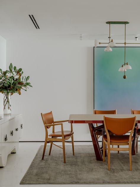 A Mid-Century Modern Inspired Apartment Overlooking the Water American Interior Design, Mid Century Apartment, Foyer Flooring, Florida Design, Bal Harbour, American Interior, Gio Ponti, Open Layout, Entry Foyer