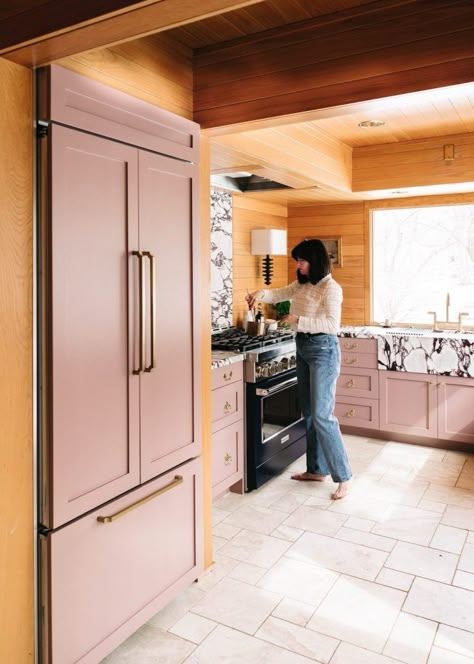 woman in aesthetic kitchen Kitchen Wall Covering, Kitchens With Islands, 20s Life, Peach Rooms, Kitchen Style Ideas, Pink Chalk Paint, Home Interior Kitchen, Girly House, Wall Covering Ideas