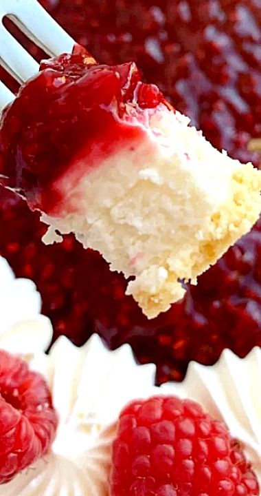 Semi Sphere Dessert, Dessert With Raspberry Jam, Raspberry Ribbon Pie, Raspberry Cream Pie Pioneer Woman, Raspberry Cream Dessert, Red Raspberry Pie Recipes, Kneaders Raspberry Cream Pie, Red Raspberry Cream Pie, Fruit Cream Pie