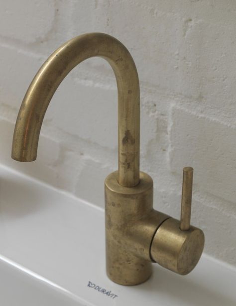 Satin Brass Bathroom Fixtures, Brass Shower Fixtures, Brass Bathroom Fixtures, Black Bathroom Fixtures, Brushed Brass Bathroom, Tile Walk In Shower, Brass Bathroom Faucets, Brass Interior, Bathroom Tapware