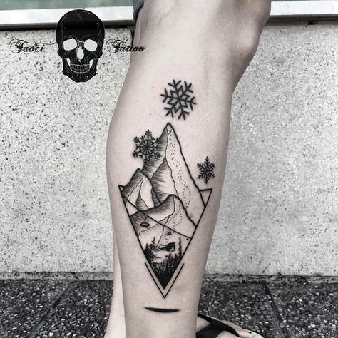 45 Inspiring Winter Tattoo Designs Ideas | EntertainmentMesh Snowboarding Tattoo, Skiing Tattoo, Cat Skiing, Jordan Tattoo, Mountain Ideas, Tattoo Mountain, Winter Tattoo, Colorado Tattoo, Black Line Tattoo