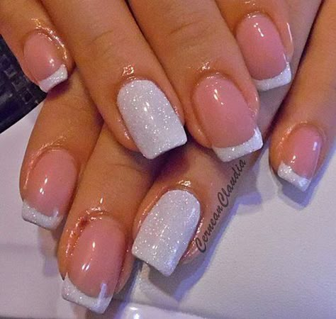 French Tip Nails With Ring Finger Design, French Manicure Sns Nails, Sns French Tip Nails, Short Dip Powder Nails Ideas Summer, Short Cruise Nails, French Tip Sns Nails, French Sns Nails, White Nails And Glitter, Faith Nails Designs