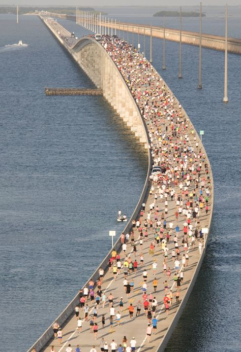 Seven Mile Bridge, Florida Keys, Monroe County, Florida, USA Seven Mile Bridge, Bridge Over Water, Marathon Florida Keys, Marathon Florida, Florida Living, Destin Florida, The Florida Keys, Key West Florida, Florida Usa