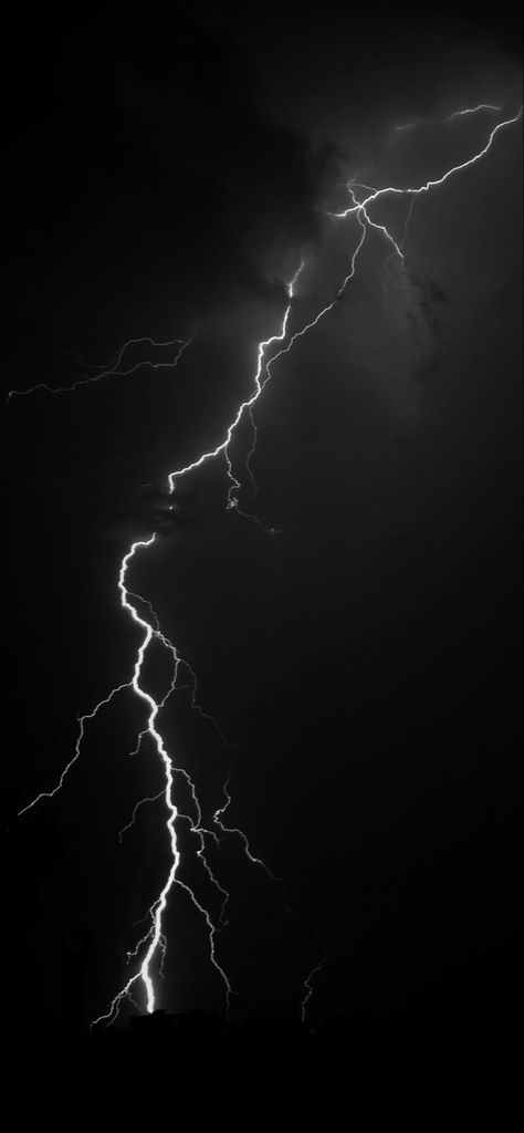 Iphone Wallpaper Lightning, Wallpaper Lightning, Sky Iphone Wallpaper, Black Hole Wallpaper, Black Lightening, Iphone Light, Sky Iphone, Iphone Wallpaper Photography, Photography Simple