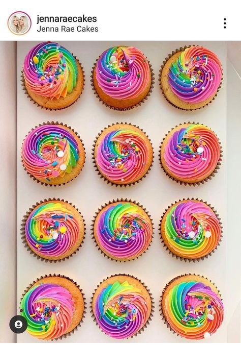 Trolls Cupcake Cake, Lisa Frank Cupcakes, Trolls Cupcake Ideas, Birthday Foods, Rainbow Buttercream, Troll Cupcakes, Easy Cupcakes Decoration, Rainbow Cupcake, Kids Carnival