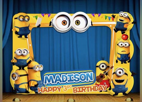 Minion Photo Booth, Minion Party Decorations, Minion Photos, Minion Craft, Minion Birthday Cake, Happy Birthday Decor, Minion Birthday Party, Minion Birthday, Minion Party