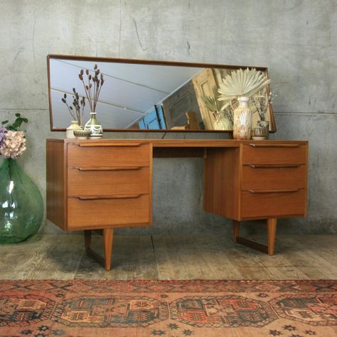 mid_century_teak_vintage_dressing_table_desk Vanity Ideas Bedroom Mid Century Modern, Mid Century Modern Vanity Table, Teak Dressing Table, Mcm Makeup Vanity, Dressing Table Mid Century, Mid Century Vanity Table, Mid Century Modern Vanity Makeup, Mid Century Makeup Vanity, Mid Century Dressing Room