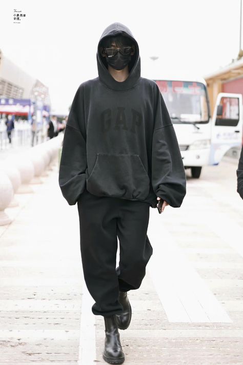 Daniel Zhou Keyu Yeezy Gap Balenciaga Hoodie, Gap Balenciaga Hoodie, Male Inspiration, Balenciaga Hoodie, Inspo Fits, Gap Logo, Man Style, My Vibe, Men Fashion