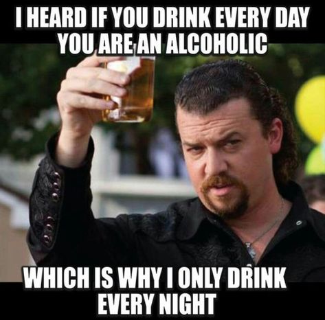 102 Funny Pictures For Today (#68) – Funnyfoto | Funny Pictures - Videos - Gifs - Page 90 Funny Drunk Memes, Funny Drinking Memes, Alcohol Memes, Drunk Memes, Drinking Memes, Alcohol Quotes, Drunk Humor, Alcohol Humor, Drinking Quotes