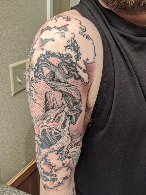 "Two trees of Valinor" from The Silmarilion. Tai Orten Alchemy Tattoo Nashville TN #tattoos #tattoo #beauty Two Trees Of Valinor Tattoo, Trees Of Valinor Tattoo, Selena Tattoo, Trees Of Valinor, Nashville Tattoo, Alchemy Tattoo, Shin Tattoo, Trending Tattoos, Prison Tattoos