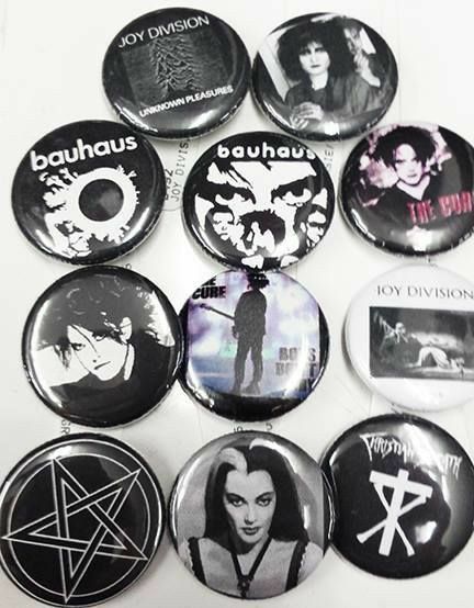 Midwestern Emo, Pins Design, Joy Division Unknown Pleasures, Accessories 2023, Goth Vibes, Goth Subculture, Diy Jacket, Diy Pins, Gothic Victorian