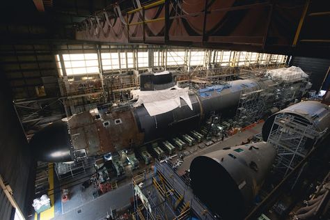 Virginia Class Submarine, Uss Massachusetts, Royal Australian Navy, Nuclear Submarine, General Dynamics, Electric Boat, Military News, Newport News, Military Gear