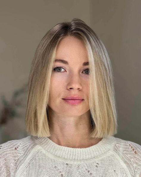 These 10 Bob Haircuts Are Going Viral in 2024 Messy Bob Haircut, Shaved Bob, Chin Length Cuts, Balayage Bob, Layered Bob Short, Oval Face Haircuts, Edgy Haircuts, Shaggy Hair, Fast Hairstyles