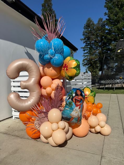 Moana Balloon Arch, Birthdays Themes, Disney Moana Birthday Party, Moana Birthday Decorations, Moana Theme Birthday, Moana Bebe, Moana Theme, Moana 2, Ariel Birthday