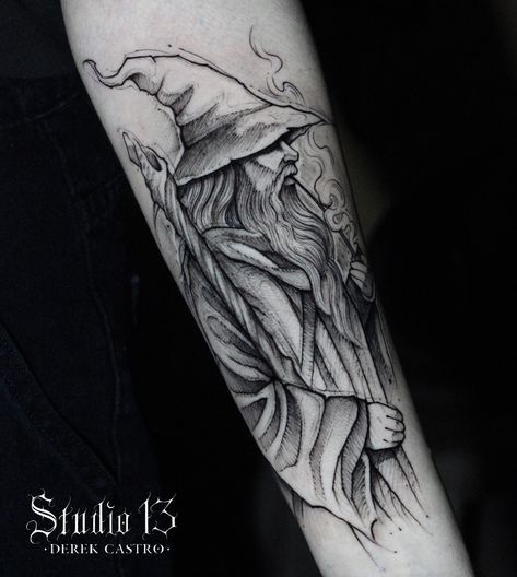 Gandalf, lord of the rings, senhor dos Anéis, mago Mens Lord Of The Rings Tattoo, Lord Of The Rings Arm Tattoo, Ent Tattoo Lord Of The Rings, Gandalf Tattoo Art, Lord Of The Rings Map Tattoo, Lord Of The Rings Sleeve Tattoo, Gimli Tattoo, Argonath Tattoo, Lord Of The Rings Tattoo Design