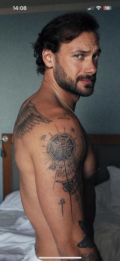 Tatooed Guys Aesthetic, Quentin Emery, Symmetrical Tattoos, True Aesthetic, Symmetrical Tattoo, Dream List, Geometric Elements, What A Girl Wants, Journal Aesthetic