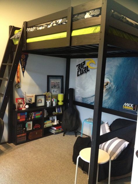 Bookshelf under bed. Boys Room Loft Bed Ideas, Teen Boy Bedroom Loft Bed, Under Loft Bed Ideas For Boys, Boys Loft Bedroom Ideas, Bedroom Loft Bed, Bedroom Ideas For Small Rooms Diy, Loft Bed Plans, Teenage Boy Room, Bed Bookshelf