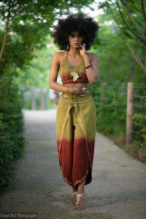 Style Africain, Afrikaanse Mode, Estilo Hippie, African Inspired Fashion, Bohol, Afro Punk, African Fashion Women, African Wear, African Beauty