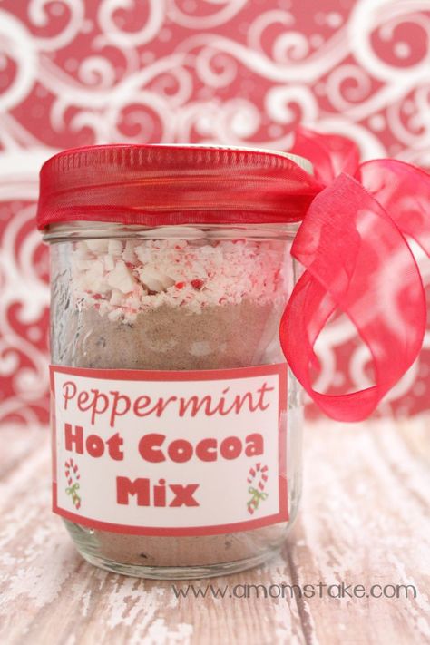 Peppermint Hot Cocoa Mix Gift Cocoa Mix In A Jar, Hot Cocoa Mix Gift, Peppermint Hot Chocolate Mix, Hot Chocolate In A Jar, Hot Cocoa Mix Recipe, Mix In A Jar, Diy Mixes, Peppermint Hot Cocoa, Homemade Hot Cocoa