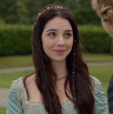 Queen Mary Reign, Reign Hairstyles, Reign Cast, Astoria Greengrass, Catelyn Stark, Reign Mary, Mary Stuart, Adelaide Kane, Mary Queen Of Scots