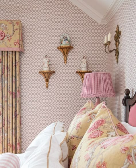 Jane Shelton Fabrics (@janesheltonfabrics) • Instagram photos and videos Pink Art Deco Bedroom, Pilot Bedroom, Pink Guest Room, Dress A Bed, Striped Bedroom, Feminine Room, Guest Room Design, Feminine Bedroom, Art Deco Bedroom