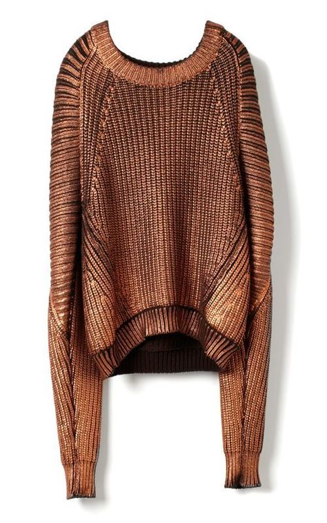 Copper brown pullover knit sweater made from full-fashion construction methods. Consisting of a scoop neckline with long sleeves. Metallic Sweater, Knitwear Fashion, Sweater Pullover, Printed Sweater, Knitting Inspiration, Phillip Lim, Primavera Estate, Knitting Designs, Look Fashion