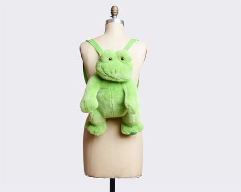 Stuffed Animal Frog, Frog Backpack, Frog Bag, Frog House, Frog Pictures, Frog Decor, Green Fur, Frog Art, Frog And Toad