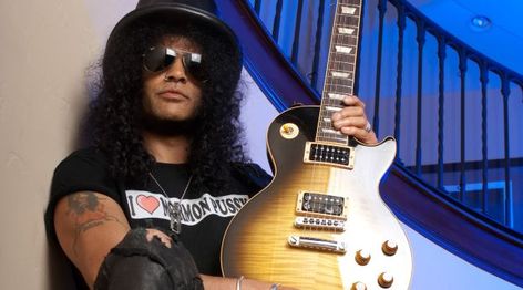 Slash Guitar Glasses Slash Wallpaper, Glasses Wallpaper, Saul Hudson, Wallpaper Music, Classic Rock Bands, Old School Music, Heavy Metal Rock, Wallpaper Laptop, Wallpapers Images