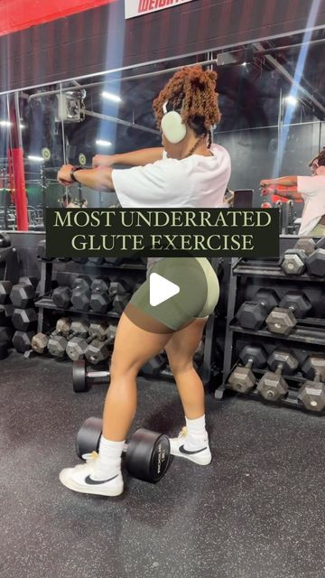 Chrissy Cox on Instagram: "I love Sumo Squats because this exercise tackle the full lower body when done properly. My focus was glutes but I also worked my hamstrings, some quads and adductors ( inner thighs ) 

Make sure you are hinging forward when are you squatting

I do 4 sets for 10-12 reps 
With progressive overload 

✨SAVE , SHARE COMMENT ✨

•

•

•

•

•

•

•

•

•

•

•

#explorepage #fitness #momfitness #Hamstrings #lowerbodyworkut #deadlifts  #reels #instareels #postpartum #fitmom #melaninfitness #postpartumfitness #glutes" Sumo Squats For Glutes, Buttocks Workout, Sumo Squats, Post Partum Workout, Weight Workout Plan, Fit Mom, Glutes Workout, Weights Workout, Lower Body