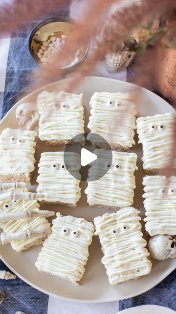 Sugar & Charm / Eden Passante on Instagram: "Brown Butter Mummy Halloween Rice Crispy Treats! Recipe below 👇 

They’re super thick, chewy, and have that amazing caramelized butter flavor that makes them irresistible. Plus, they look so cute with their little candy eyes, like they came from a high-end bakery! 

BOOKMARK this recipe the next time you need the best Halloween treat! Share with your friends to make this season!

I’ve been making these for friends and family for years, and they’re always a crowd favorite. Perfect for Halloween parties or just a sweet treat at home!

Ingredients:
8 ounces salted butter (2 sticks)
12 ounces Rice Krispies (about 1 box)
20 ounces marshmallows (around 80 large marshmallows or 2 x 10-ounce packages)
1 teaspoon vanilla extract
2 bags white candy melts Mummy Rice Krispie Treats, Rice Crispy Treats Halloween, Halloween Rice Crispy, Halloween Rice Crispy Treats, Large Marshmallows, Crispy Treats Recipe, Halloween Rice Krispie Treats, Rice Crispy Treats Recipe, Candy Eyes