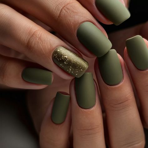 1 Fall Nail Designs Olive Green, Sage Nails Matte, November Matte Nails, Dusty Sage Green Nails, Matte Olive Nails, Fall Season Nails Green, Matte Green Fall Nails, Green November Nails, Nails With Metallic Accent