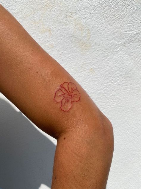 Flower Tattoos Red Ink, Hibiscus Stick And Poke, Hibiscus Flower Tattoo Fine Line, Hibiscus Color Tattoo, Red Ink Hibiscus Tattoo, Small Red Flower Tattoo, Hibiscus Tattoo Red, Back Of Neck Flower Tattoo, Hibiscus Syriacus Tattoo