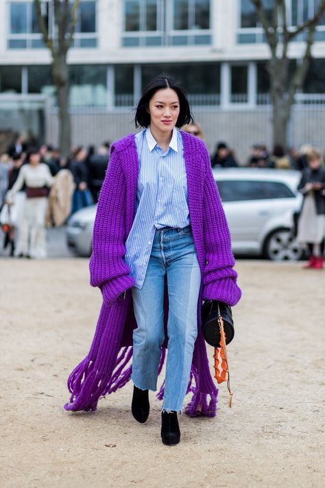 Ultra Violet Pantone Outfit Ideas, Pantone Outfit, Purple Cardigan Outfits, Outfits Purple, Mode Purple, Fashion Purple, Easy Outfits, Cool Winter, New Street Style