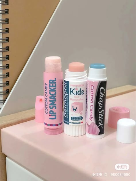 Korean Lips Care, Chapstick Aesthetic Collection, Korean Lip Care, K Beauty Lip Products, Heartcore Lipbalm, Lip Balm Collection, Gloss Labial, Lip Smackers, Face Art Makeup