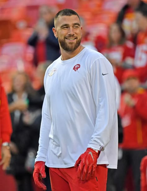 Travis Kelce Addresses Chiefs Villain Era Before 2024 Super Bowl | Us Weekly Travis Taylor, Villain Era, Taylor Boyfriend, Kevin Richardson, Jason Kelce, Kansas City Chiefs Football, Chiefs Football, American Football Players, Kc Chiefs