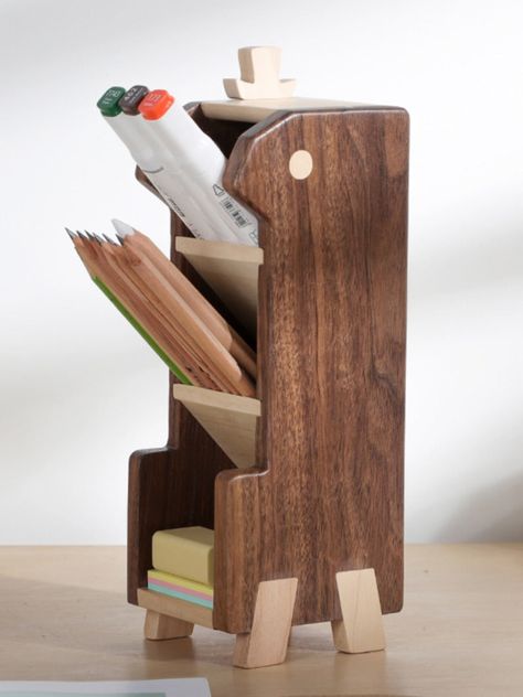 Office Supplies Organization, Wood Organizer, Creative Desk, Wooden Pen Holder, Creative Desks, Wooden Desk Organizer, Small Woodworking Projects, Woodworking Inspiration, Office Supply Organization