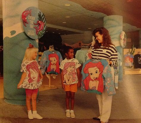 90s Disney World, Disney Nostalgia, Vintage Disney World, Film Cam, Didney Worl, Mermaid Home Decor, Mgm Studios, Disney Imagineering, 90s Disney