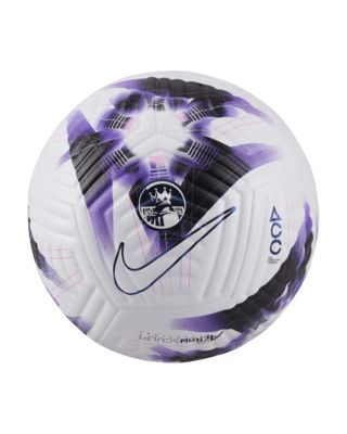 Meet the ball made to withstand it all. Molded grooves for less drag, a grippy texture for control in any weather—all built in so you can excel on the pitch every time you play. Shown: White/Fierce Purple/White Style: FB2979-101 The Pitch, Soccer Balls, Christmas 2024, Soccer Ball, White Style, Premier League, Flight, Built In, Soccer