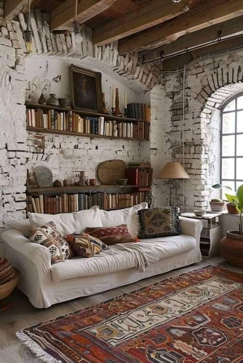 Red Brick Homes, Eclectic Boho Living Room, Sustainable Architecture House, Vintage Bedroom Ideas, Boho Living Room Ideas, Old House Interior, Gallery Wall Bedroom, Bedroom Ideas Inspiration, Eclectic Boho