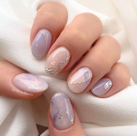 Soft Purple Nails Designs, Soft Purple Nails, Korea Nails Design, Minimal Nails Art, Confetti Nails, Hippie Nails, Lavender Nails, Beauty Nails Design, Ombre Acrylic Nails