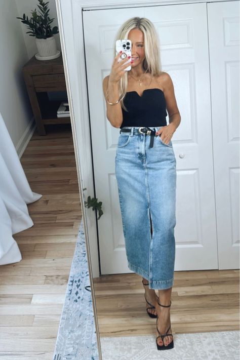 Denim Midi Skirt Outfit Summer, Midi Jean Skirt Outfits, Denim Midi Skirt Outfit, Denim Tube Top, Tube Top Outfits, Skirt Outfit Summer, Jean Skirt Outfits, Denim Skirt Outfits, Chic Summer Outfits