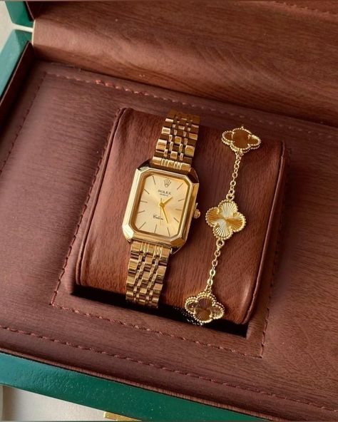 Woman Rolex Watch, Vintage Rolex Women, Dreamy Accessories, Trendy Watches Women, Money Accessories, Dope Jewelry Accessories, Rolex Watches Women, Timeless Watches, Vintage Watches Women