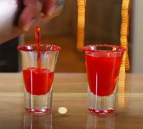 Tipsy Bartender Recipes - Whiskey shot recipe - Mixed Drinks Recipes Valentines Shots, Tipsy Bartender Recipes, Bartender Recipes, Galentine's Party, Cherry Vodka, Shots Alcohol, Whiskey Shots, Tipsy Bartender, Galentines Party