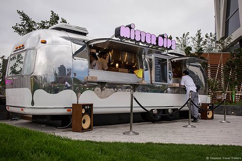 Mister Dips Stationary Food Trailer by Timeless Travel Trailers Airstream Caravans, Mobile Coffee Shop, Food Van, Airstream Interior, Food Park, China Food, Food Truck Design, Boutique Decor, Coffee Carts